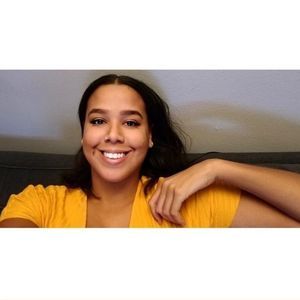 Meet your Posher, Michèle